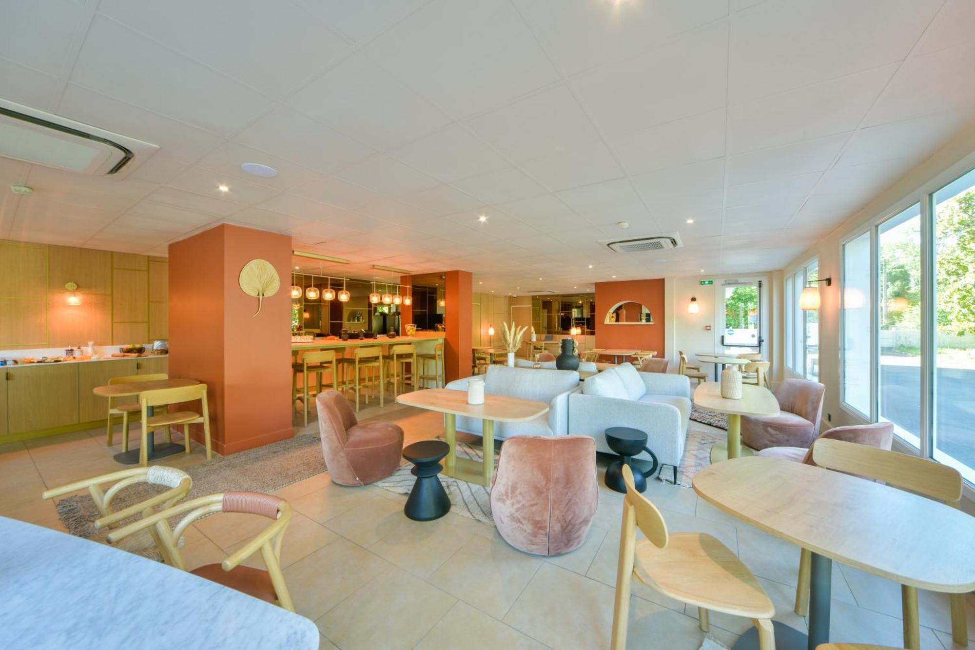 Bhoma Bourges - Hotel & Restaurant Exterior photo